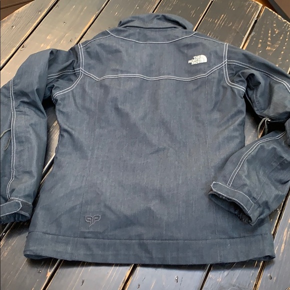 North Face Ski Jacket with Avalanche Recovery - Picture 6 of 8